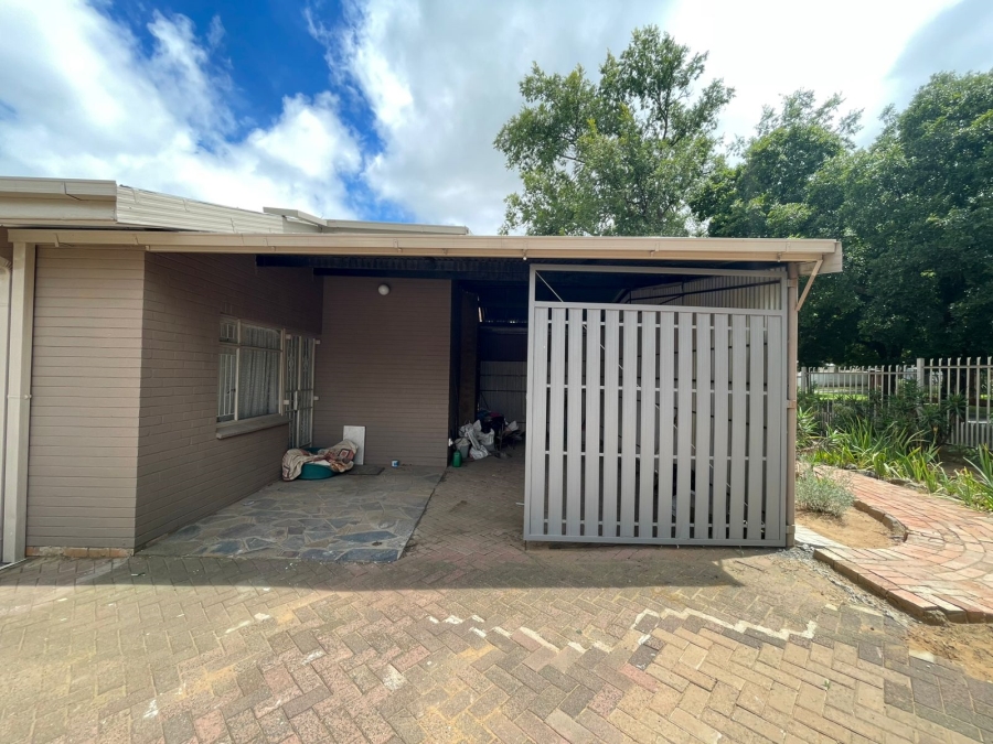 5 Bedroom Property for Sale in Panorama Free State